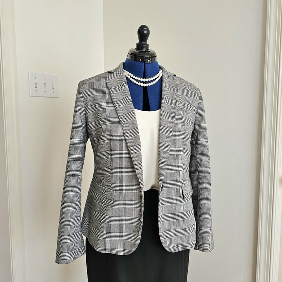 Ann Taylor Winter White Mixed Media Jersey Tank Scoop Neck Layering Shell MP - Picture 7 of 16